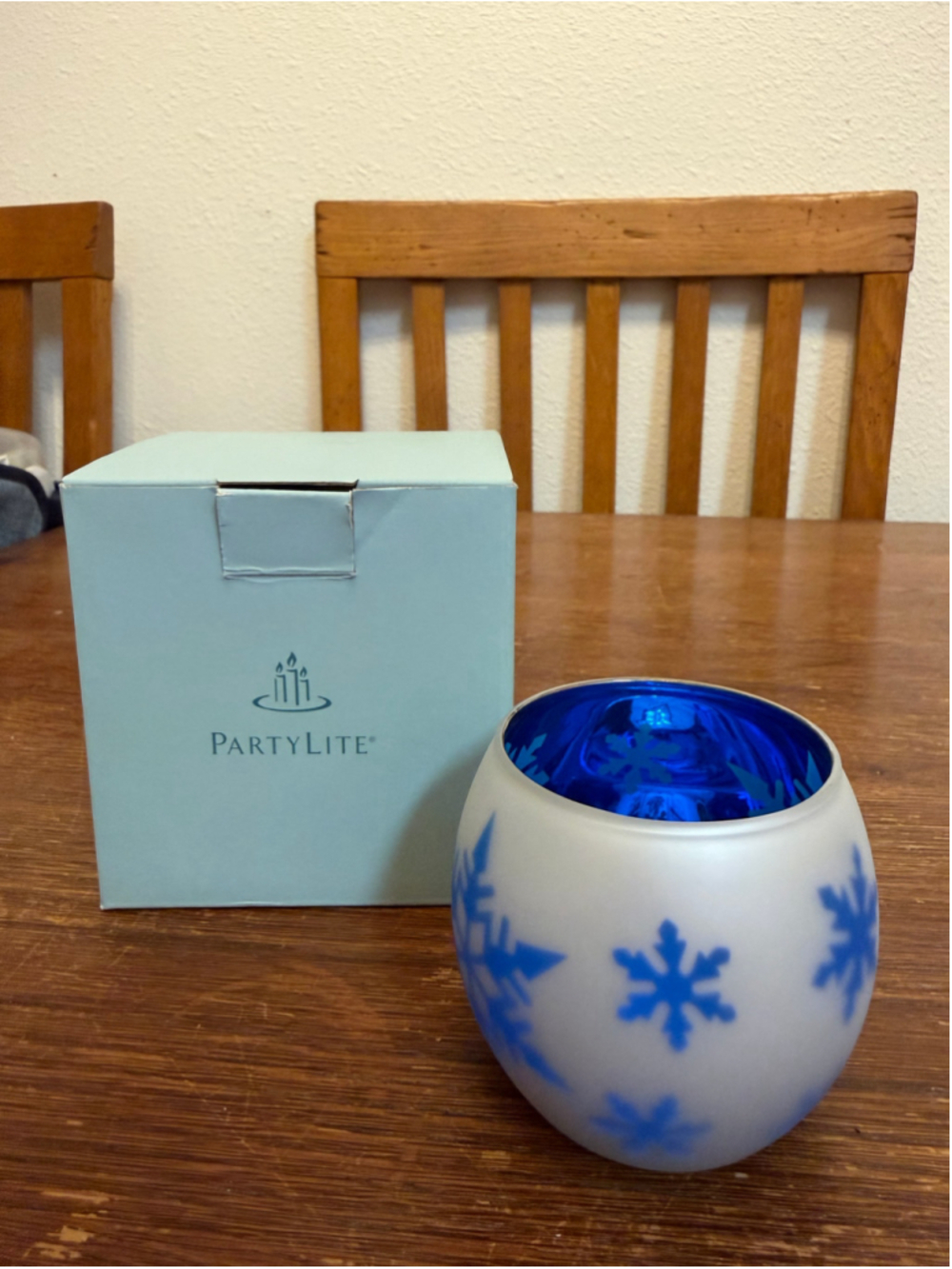 PartyLite Blue Snowflake Frosted Glass Votive Tealight Candle Holder NIB
